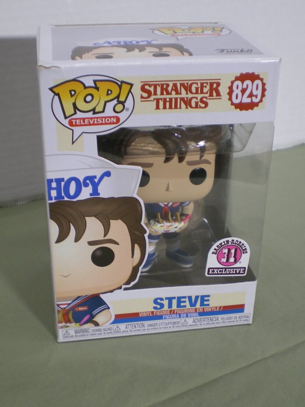 Funko POP! Television Stranger Things Steve #829 Baskin Robbins Ahoy Figure
